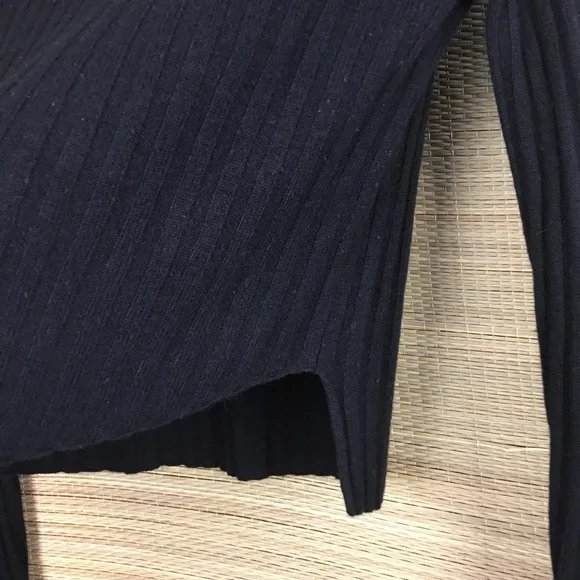 ARITZIA Babaton Nathaniel Ribbed Crop Black Sweater Size XS