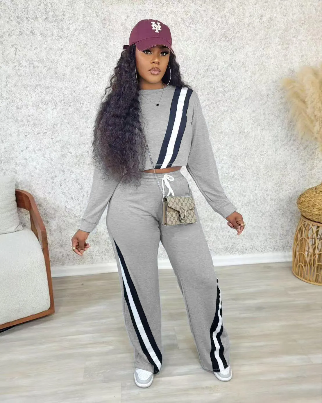 Casual Two-Piece Set with Patchwork Cropped Top and Wide-Leg Pants