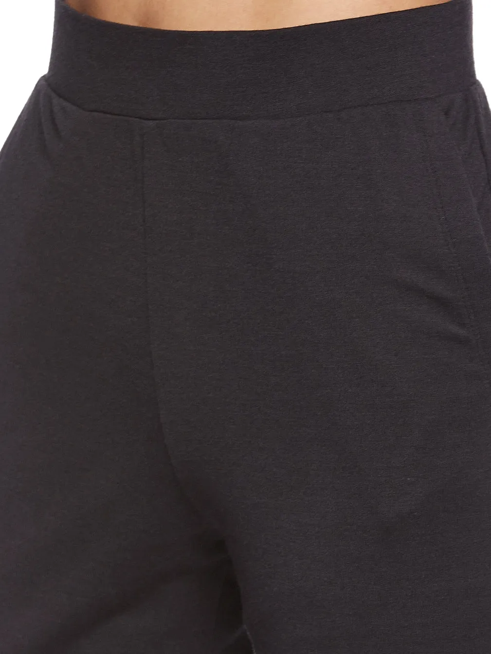 Cropped Length with Slit Detail Bottom (Black)