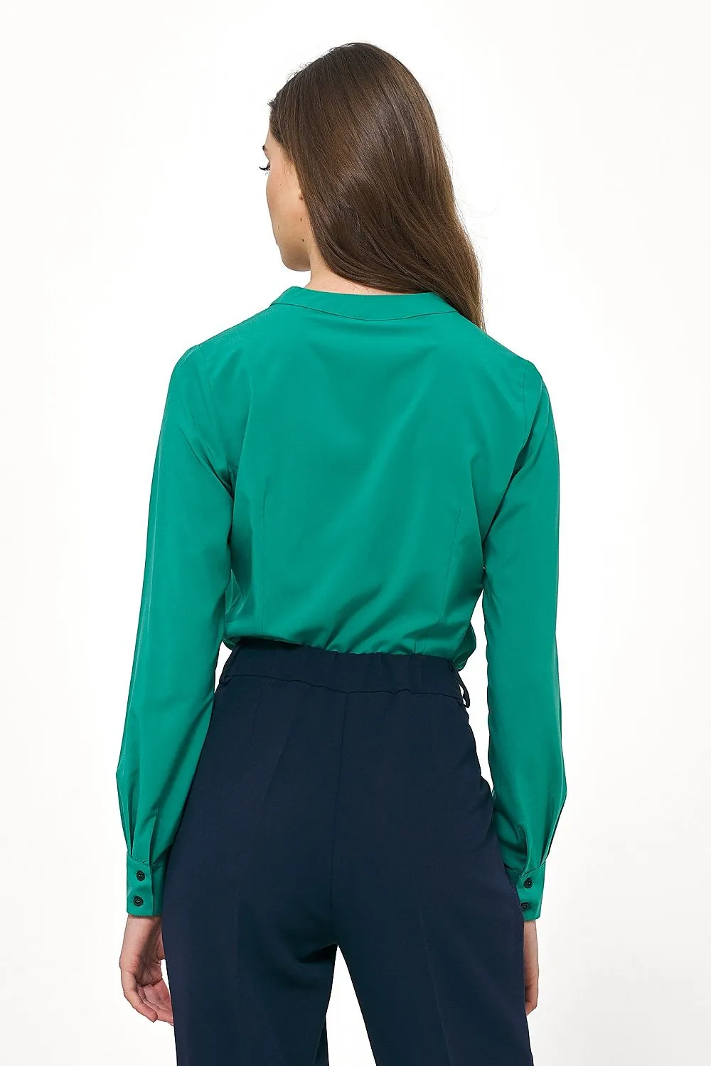 Elegant Fitted Button-Down Shirt