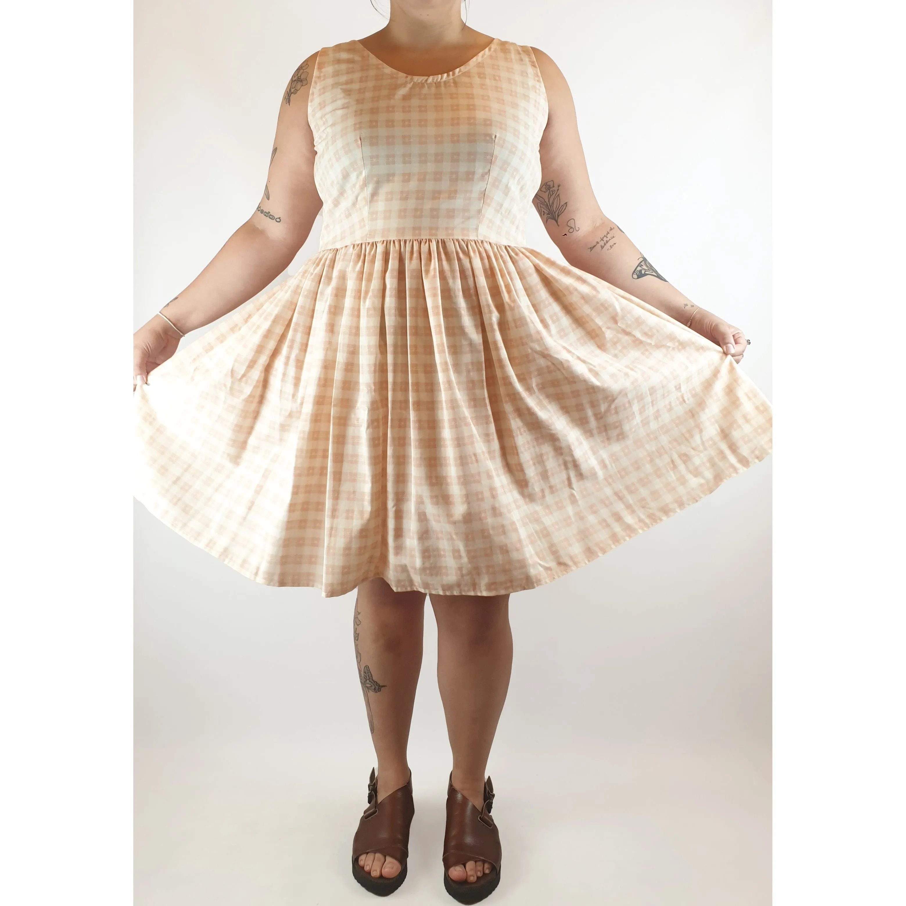 Forest and Things pre-owned pink gingham print dress size 16