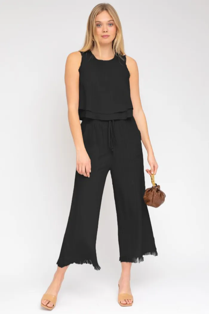 Frayed bottom Cropped Pants