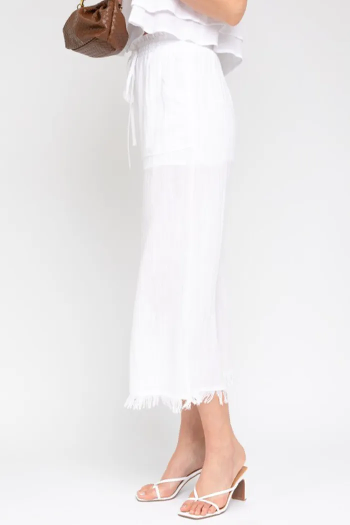 Frayed bottom Cropped Pants
