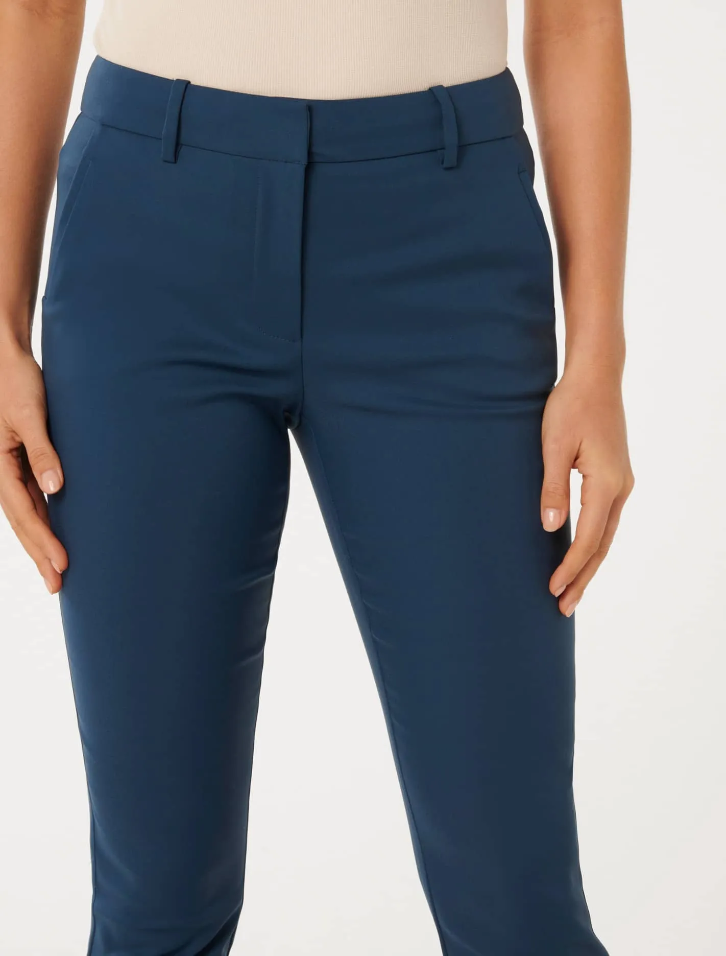 Grace 7/8th Slim Pants