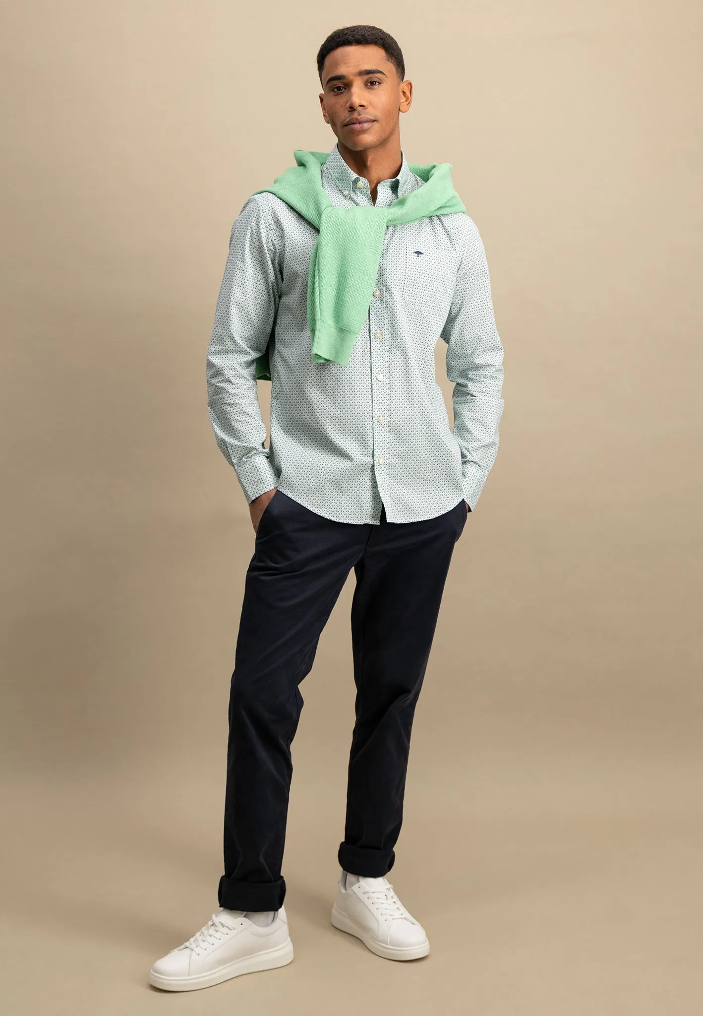 Hemd aus Baumwolle mit Musterung und Button-Down-Kragen