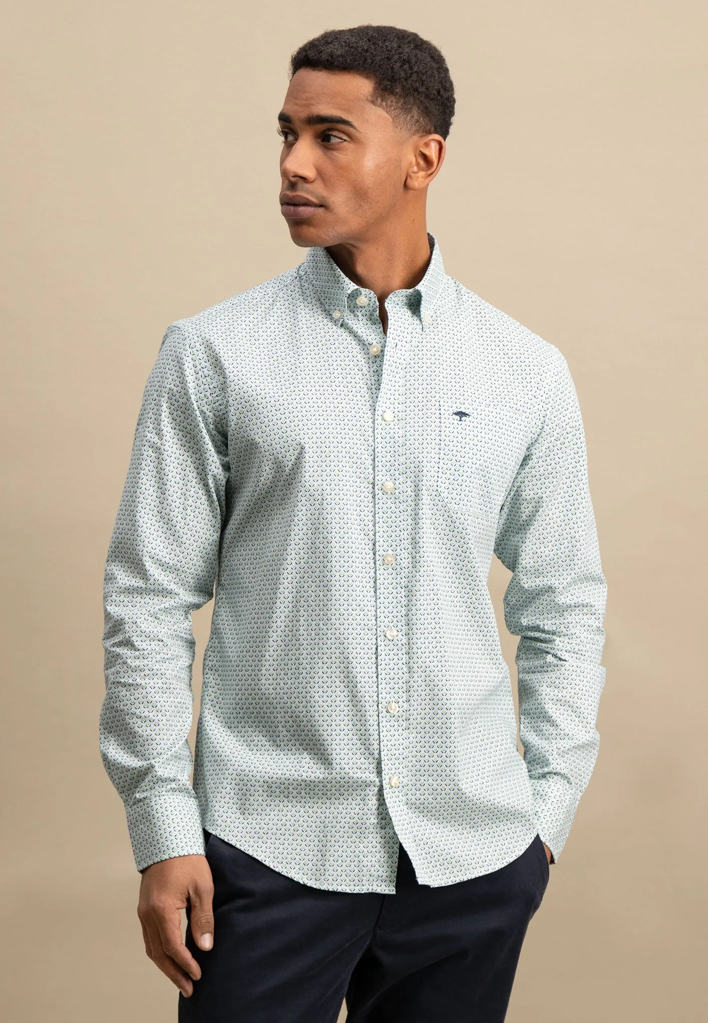 Hemd aus Baumwolle mit Musterung und Button-Down-Kragen