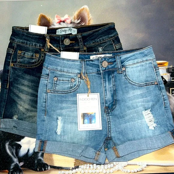 Indigo Rein 2 Shorts HighRise shorts size 5 with free beach bag