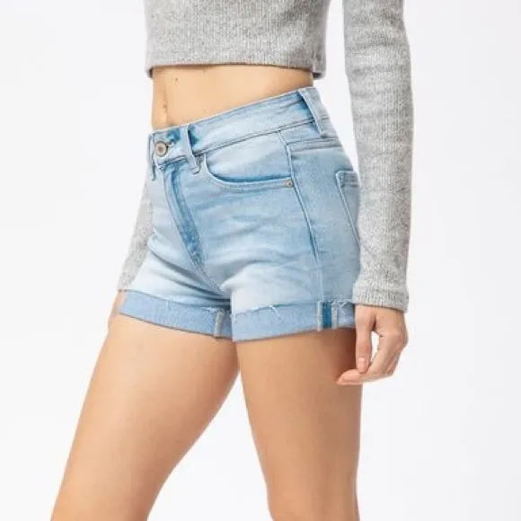 🔥KANCAN HIGH RISE SHORTS🔥