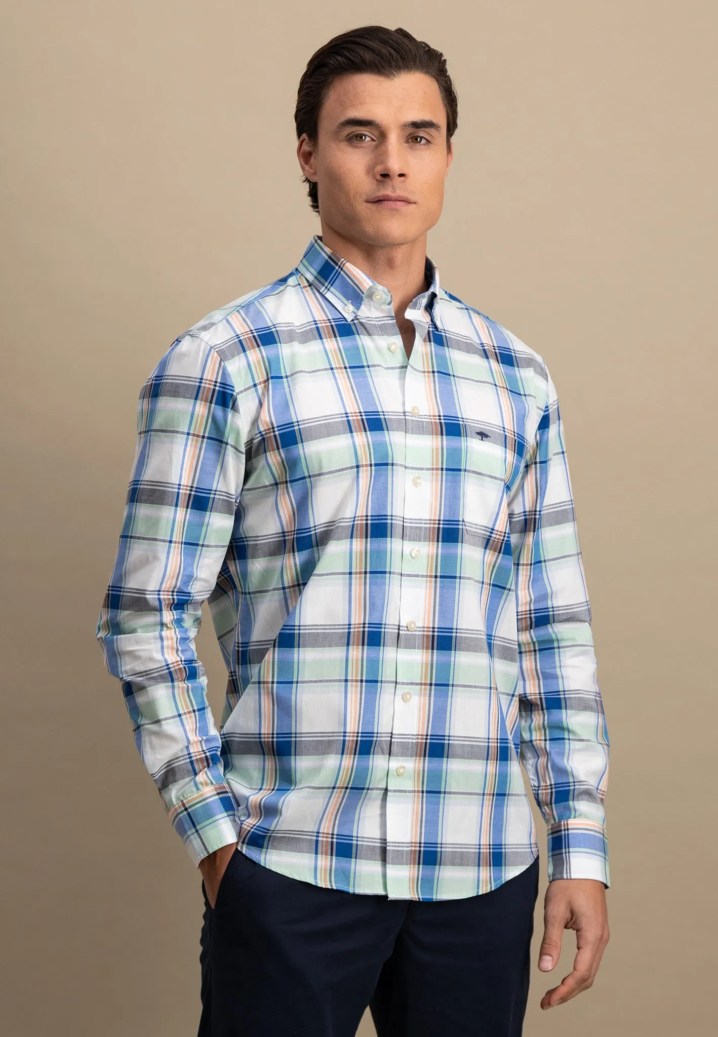 Kariert Hemd mit Button-Down-Kragen