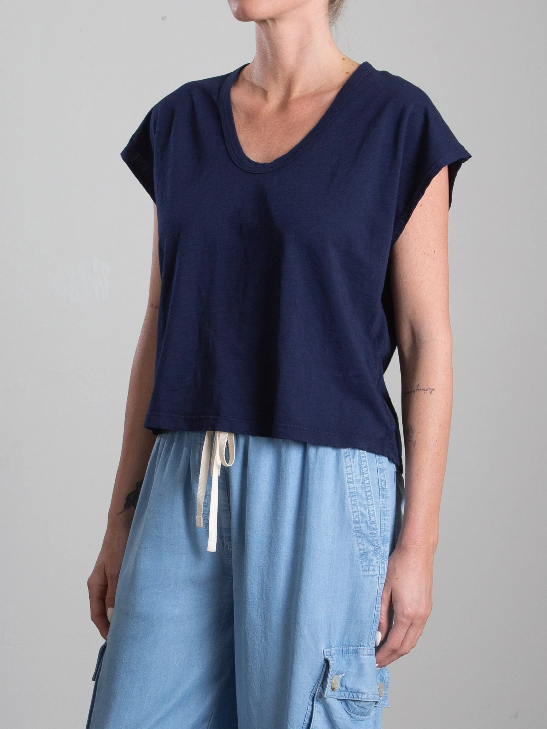 Lena Slouchy Scoop Neck Tee in Supima Slub - Midnight
