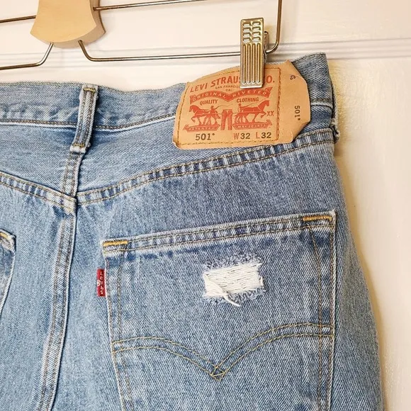 Levi's 501 Cut Off High Rise Raw Hem Denim Shorts