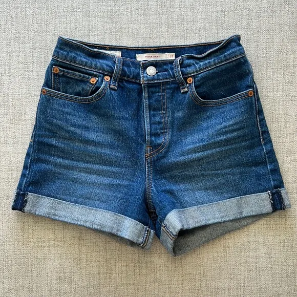 Levi's Wedgie Shorts