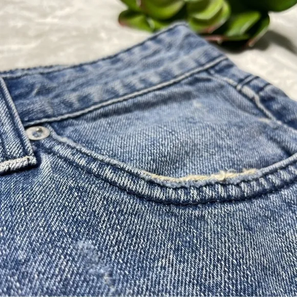 Lovers   Friends Dylan Cuffed  Boyfriend Denim Jean Shorts in Skycrest Size 24