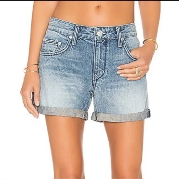 Lovers   Friends Dylan Cuffed  Boyfriend Denim Jean Shorts in Skycrest Size 24