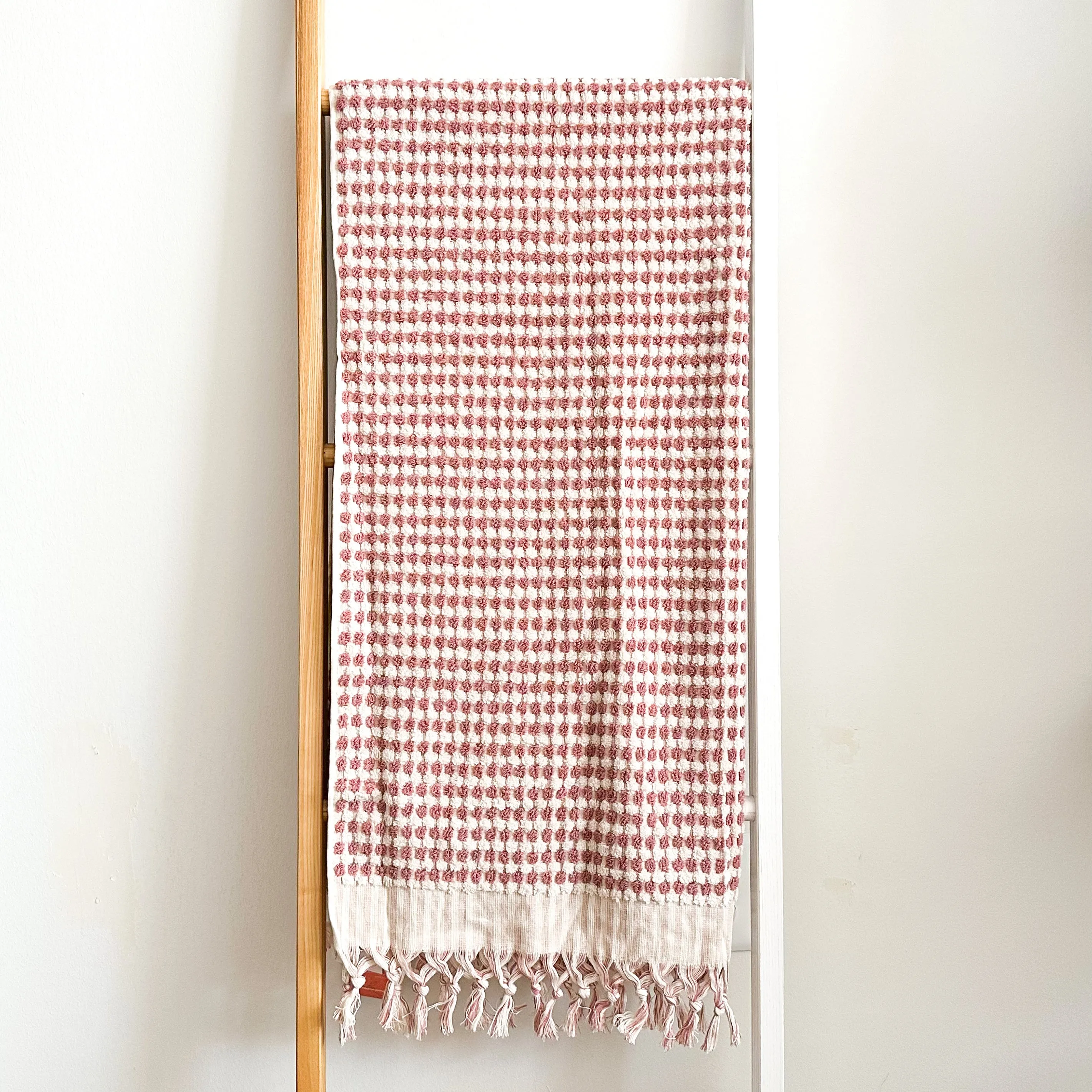 Marseille Dotted Towel - Blush