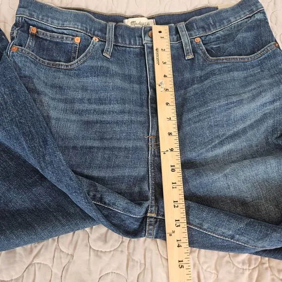 NWT Madewell Classic Straight with Magic Pockets Sz 31
