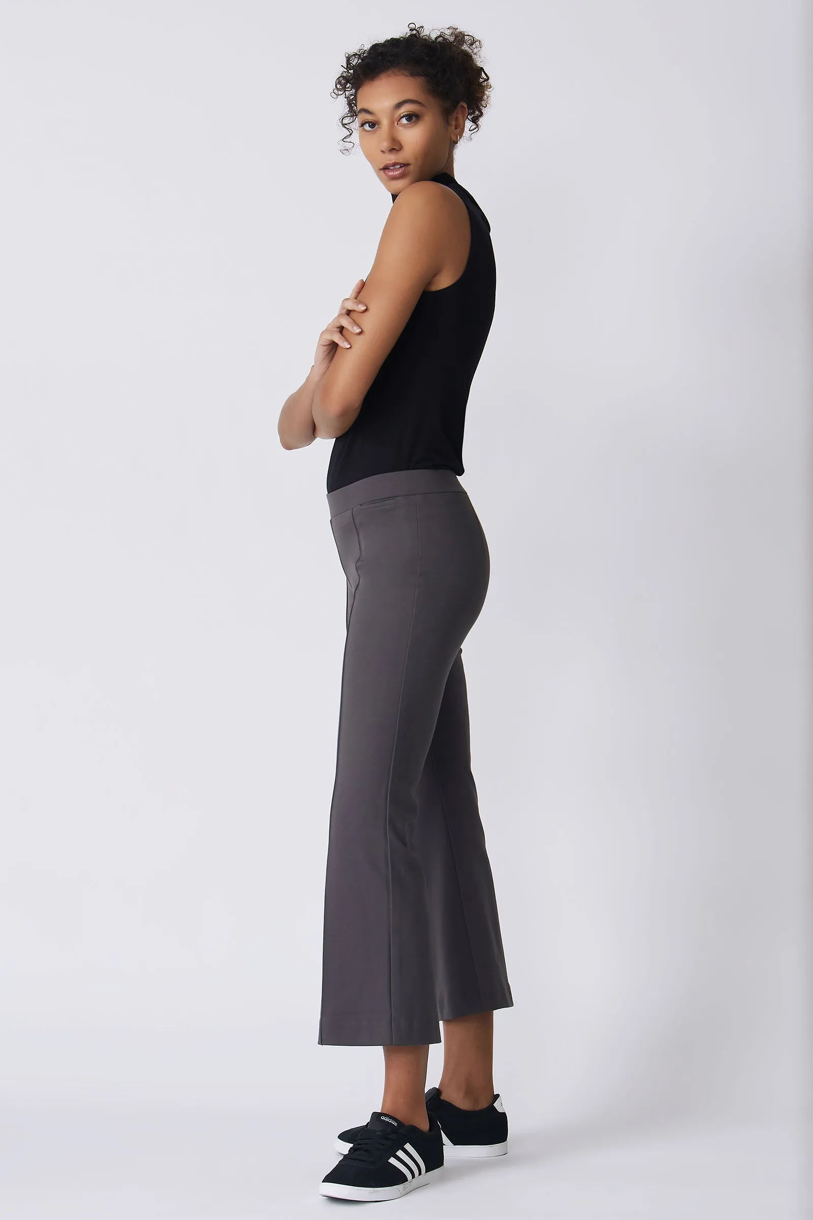Pintuck Crop Flare - Charcoal