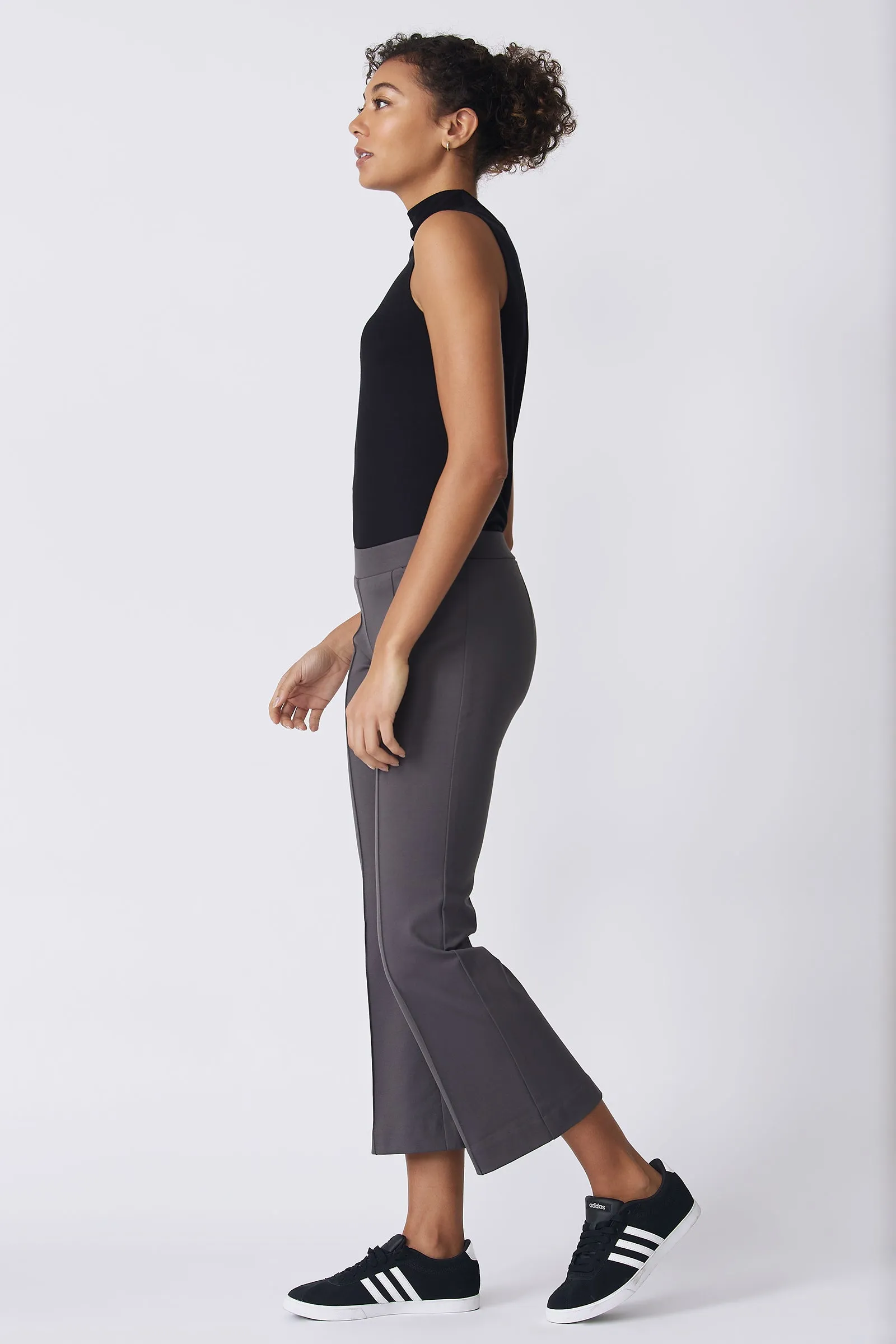 Pintuck Crop Flare - Charcoal
