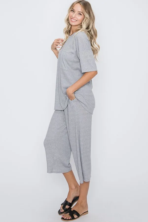 Ribbed Wide Leg Crop Pants with Drawstring & Pockets
