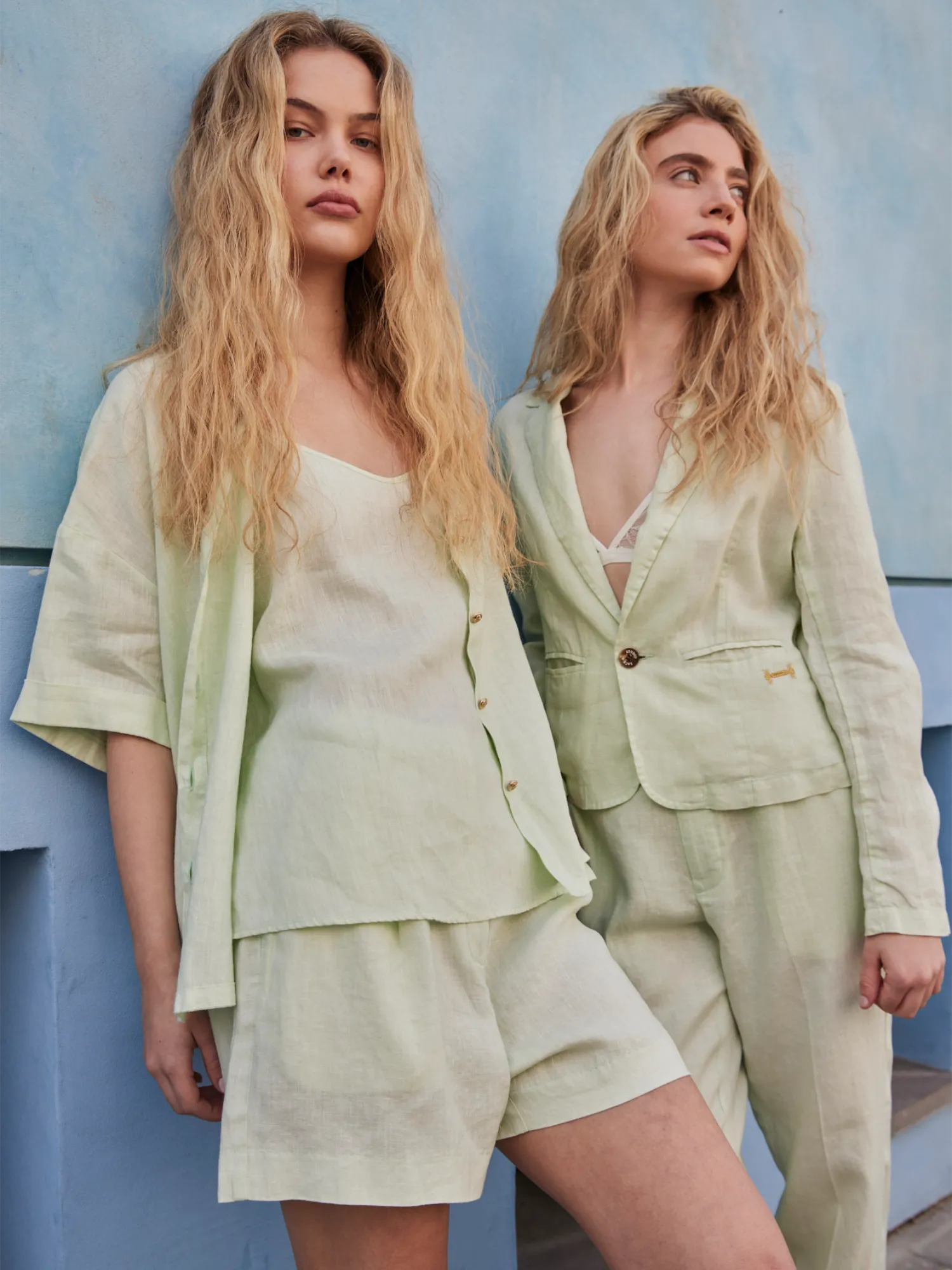 Short cropped linen shirt