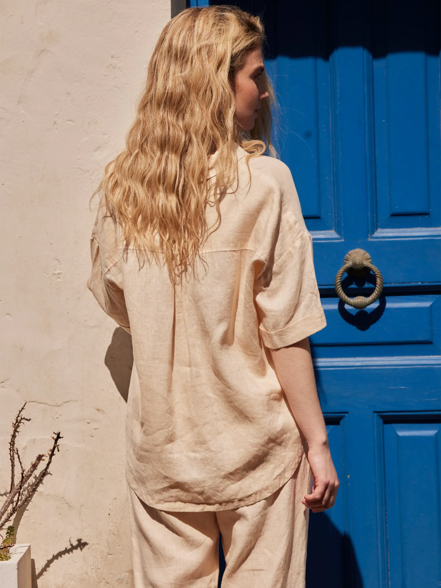 Short cropped linen shirt