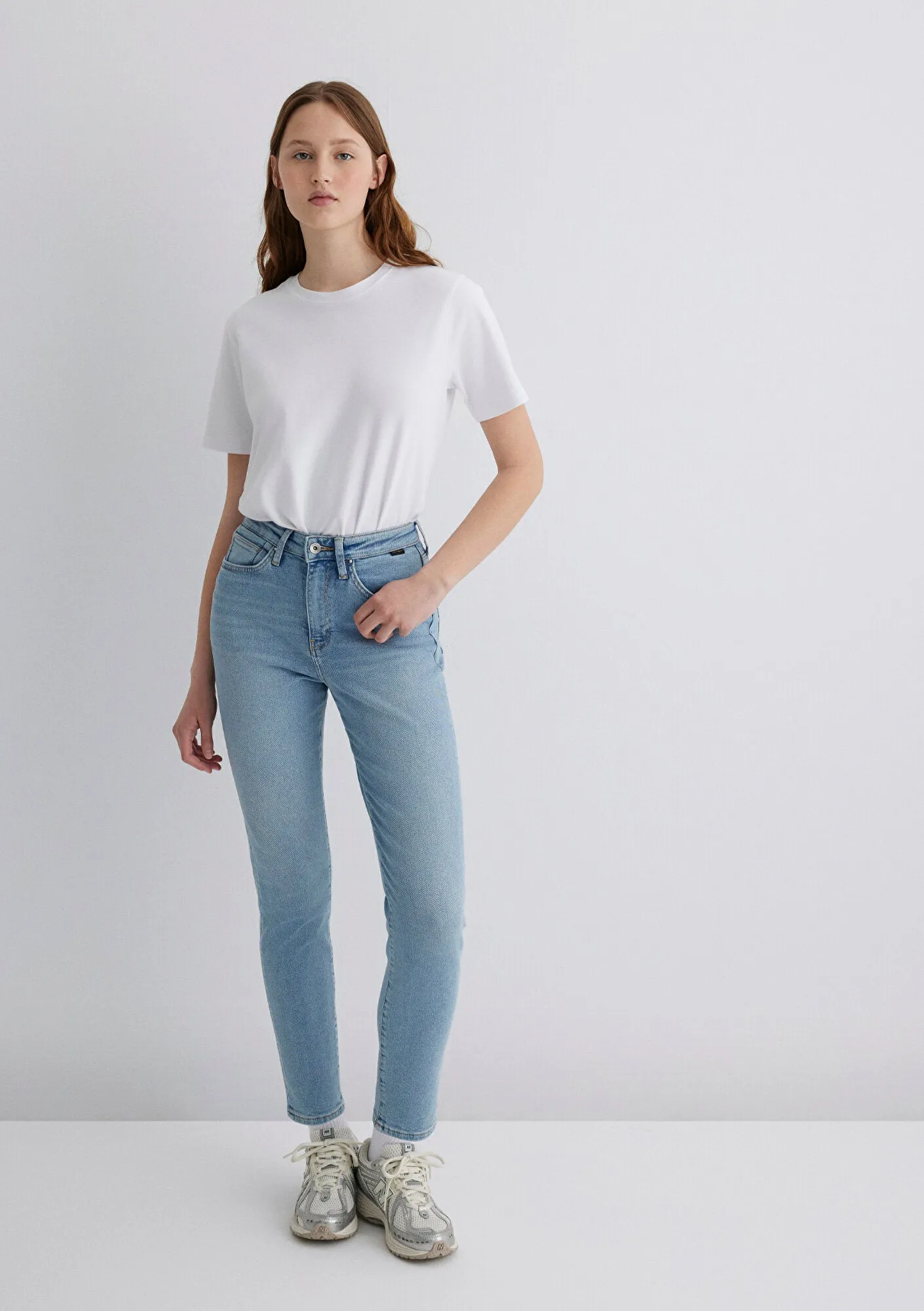 Star Bleached Used Gold Shape Jean Pants
