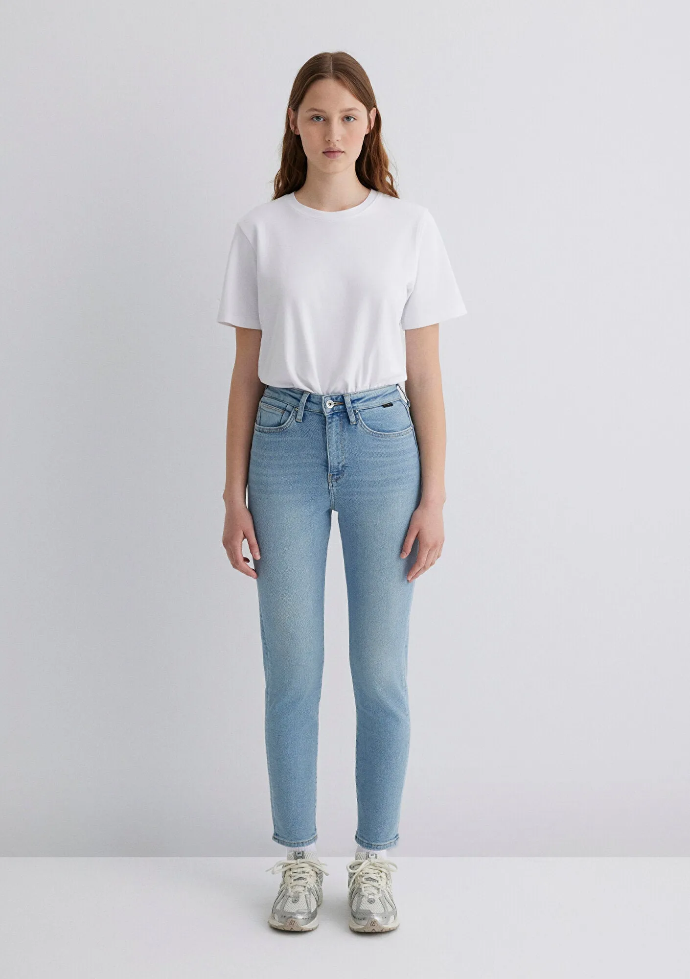 Star Bleached Used Gold Shape Jean Pants