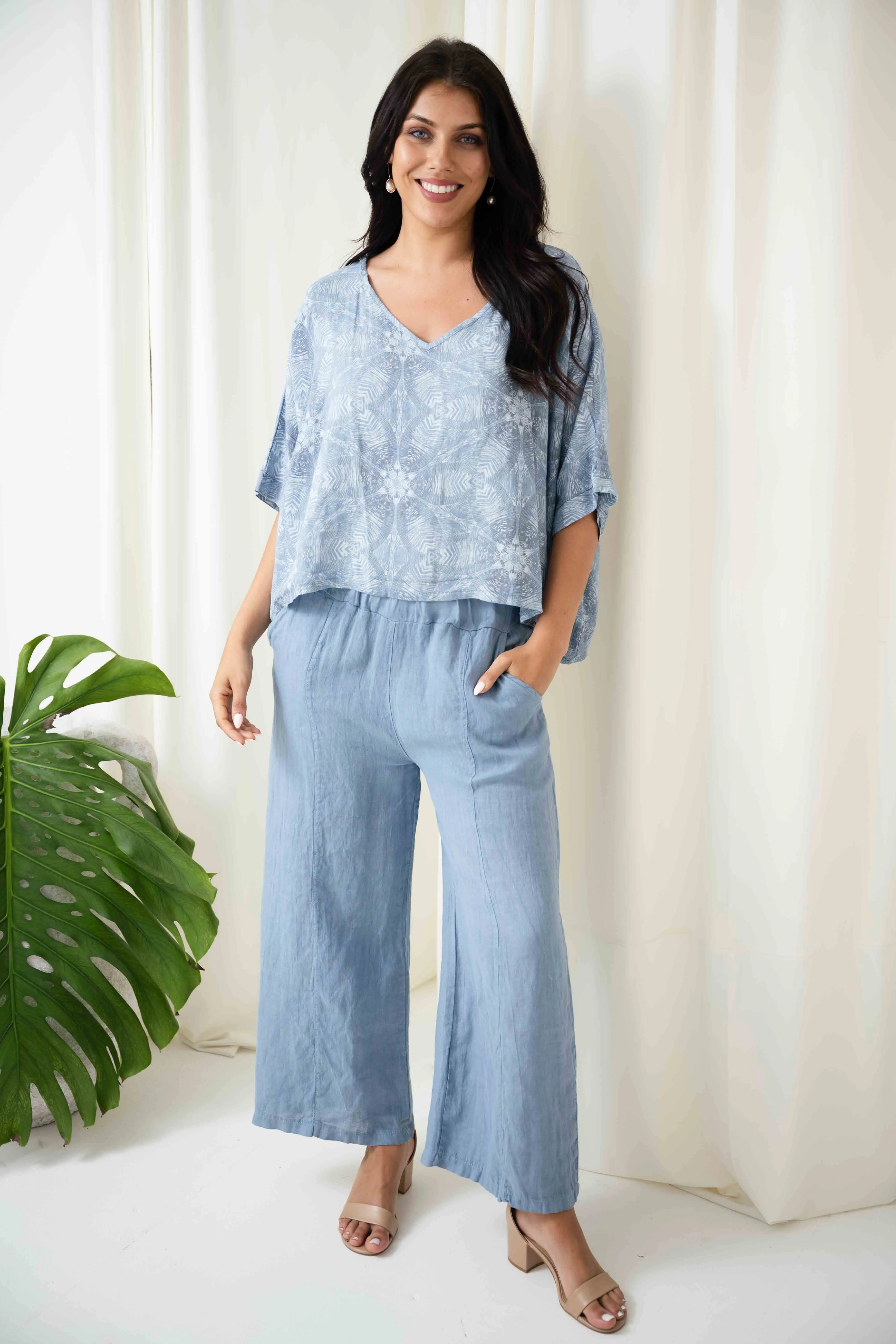 Vee Cropped Top | Jeans