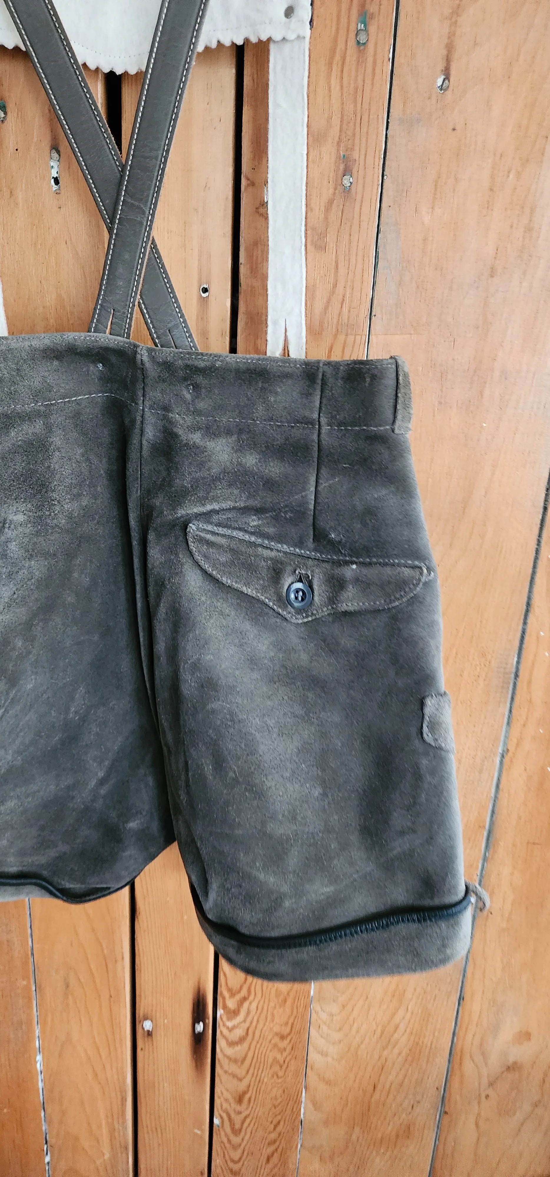 Vintage Bergfreund German Lederhosen Grey Suede Leather Shorts Suspenders Womens S