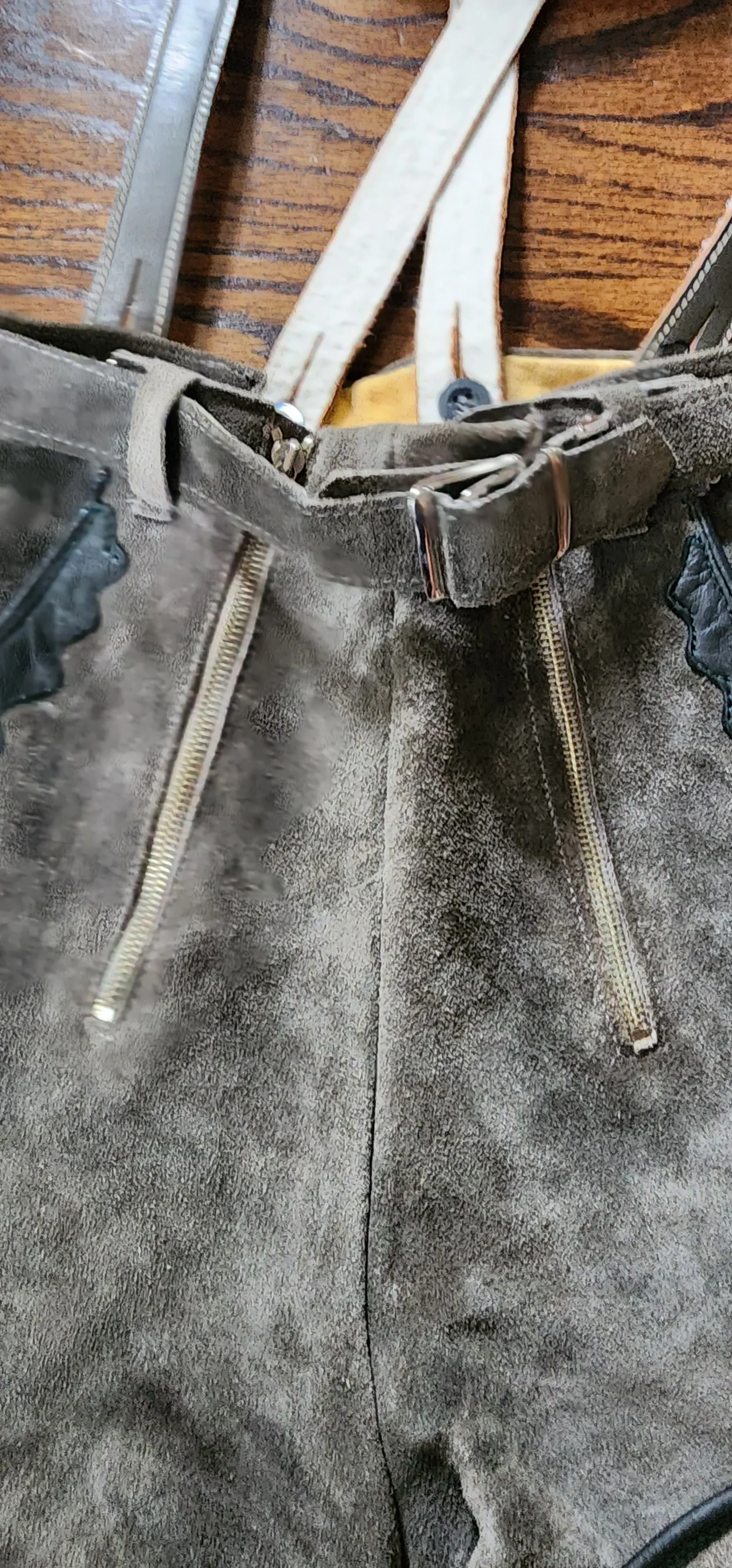 Vintage Bergfreund German Lederhosen Grey Suede Leather Shorts Suspenders Womens S