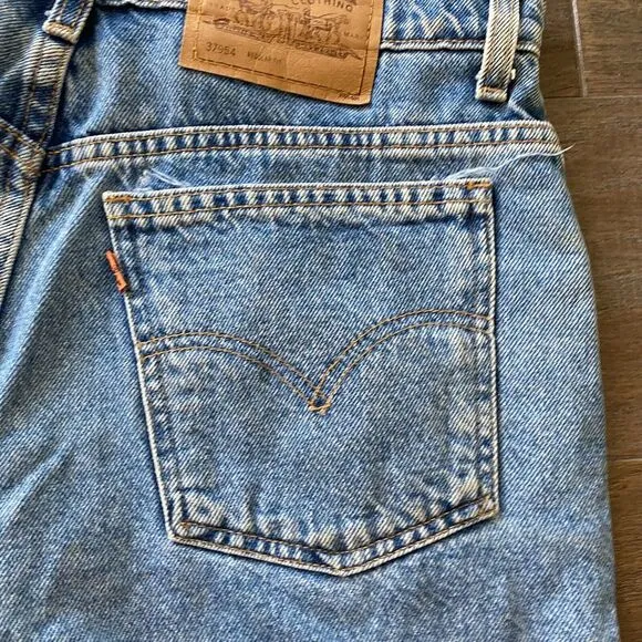 Vintage Levi's 954 Cuffed Shorts Women's 13 Blue Denim 100% Cotton Regular Fit