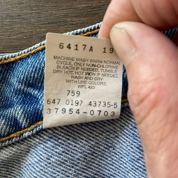 Vintage Levi's 954 Cuffed Shorts Women's 13 Blue Denim 100% Cotton Regular Fit