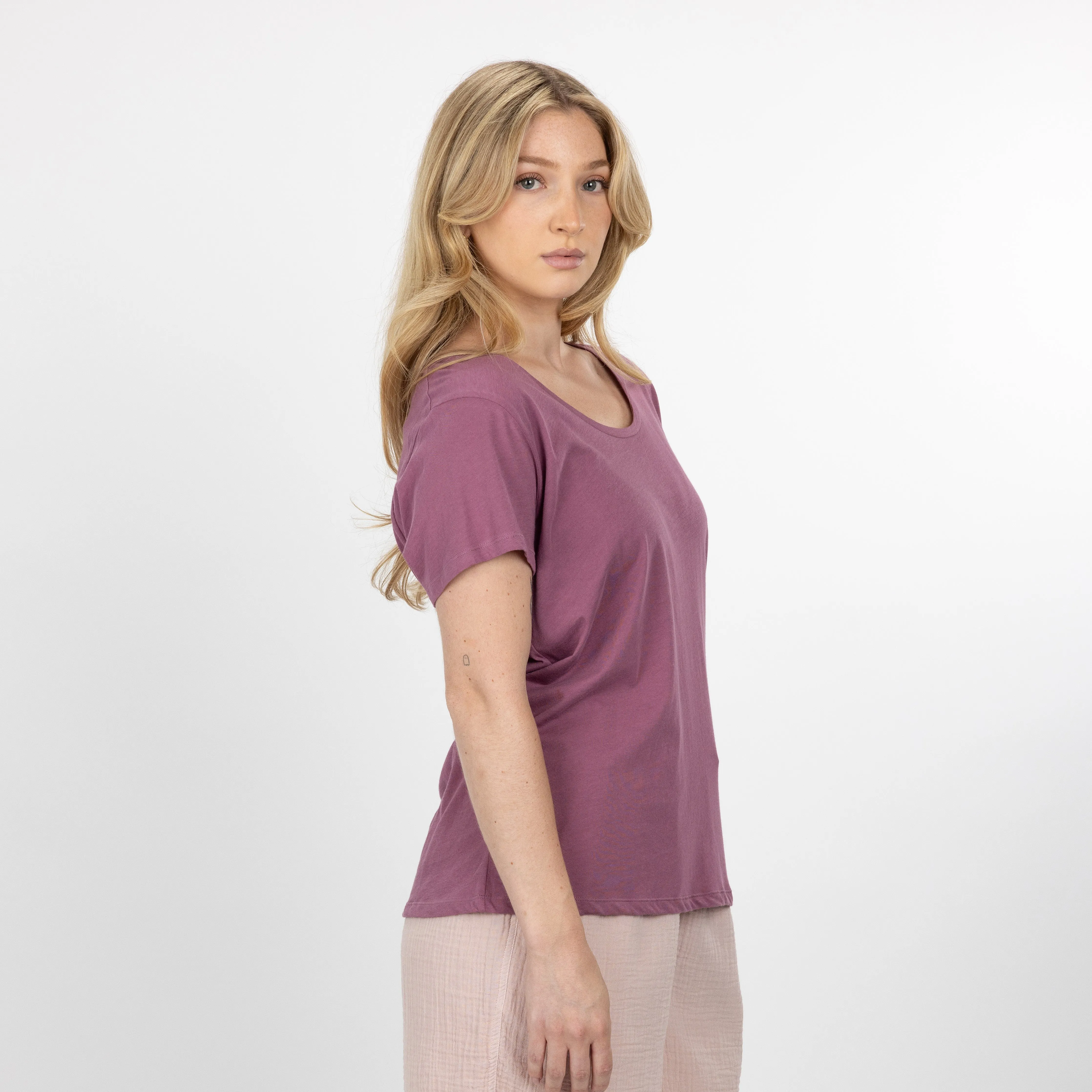 Womens Scoop Neck Tee - Grape Nectar