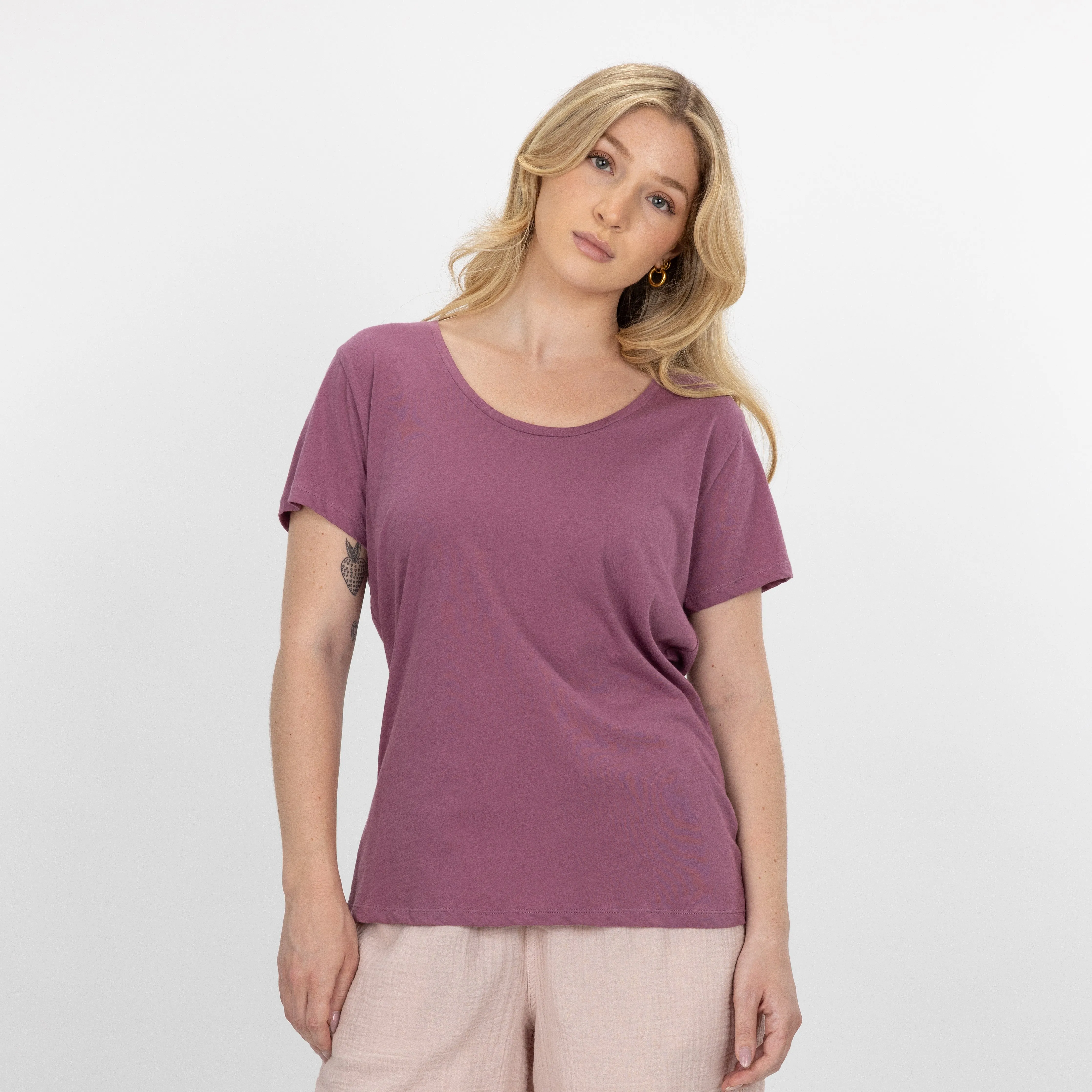Womens Scoop Neck Tee - Grape Nectar